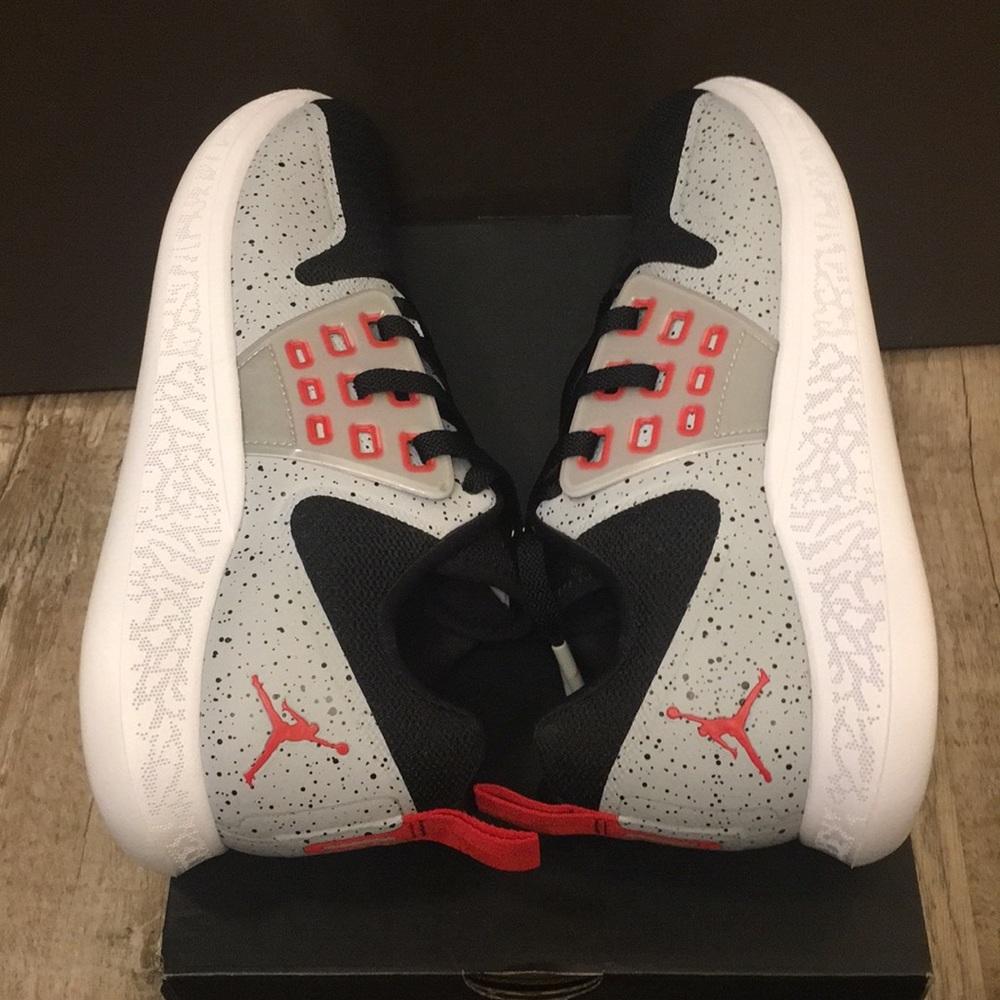 Nike Air Jordan Retro Black Cement Mens size 10